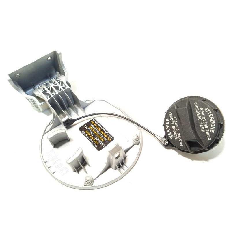 Recambio de tapa exterior combustible para hyundai i20 1.2 16v cat referencia OEM IAM 69510C7000  