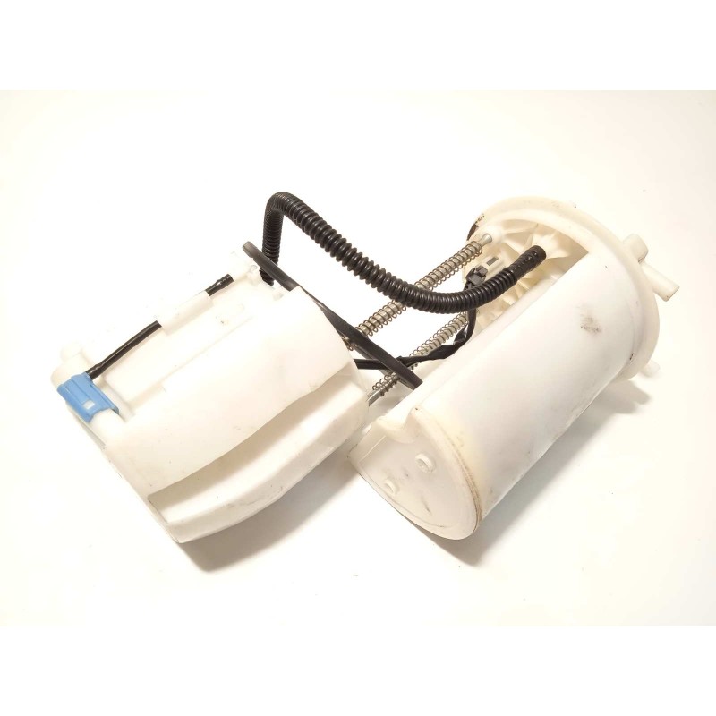 Recambio de bomba combustible para lexus nx 300h 4wd referencia OEM IAM 7770442080  