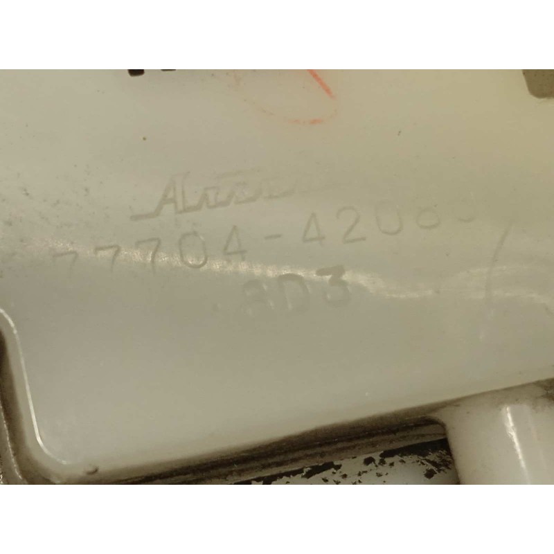 Recambio de bomba combustible para lexus nx 300h 4wd referencia OEM IAM 7770442080  