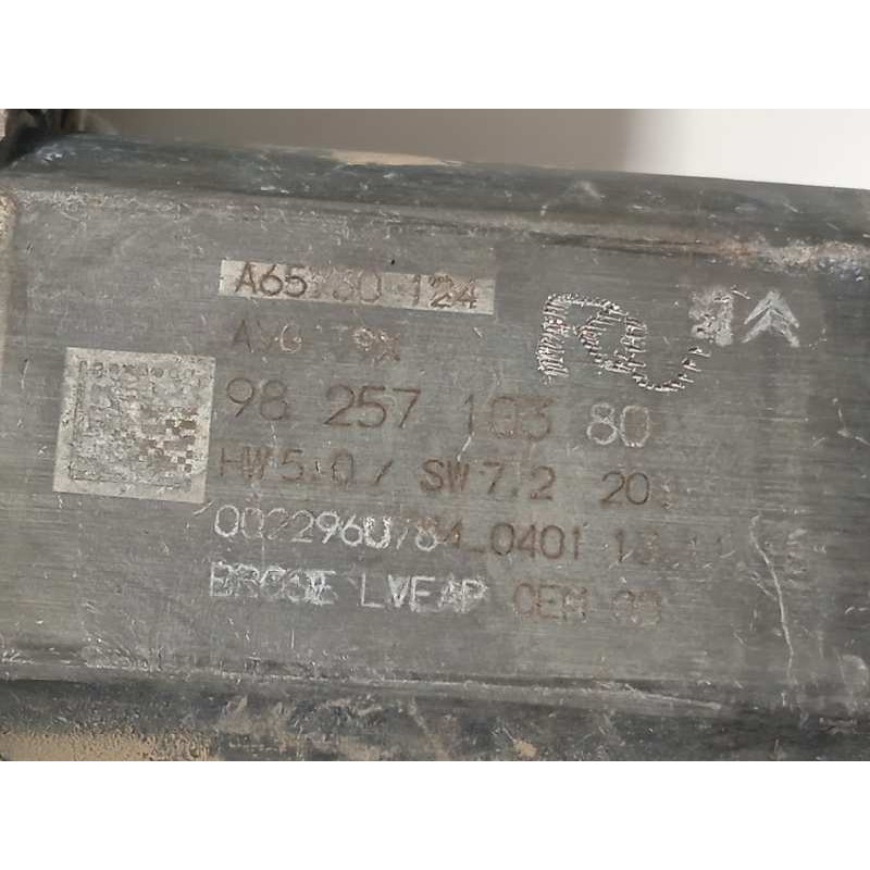 Recambio de elevalunas delantero izquierdo para peugeot 308 sw style referencia OEM IAM 9825710380  