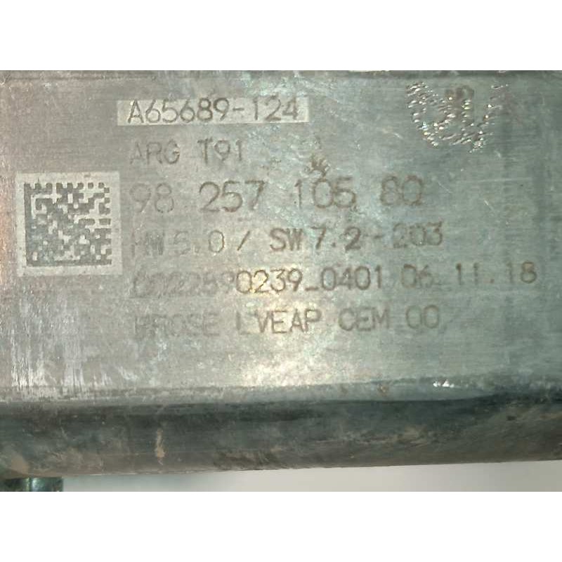 Recambio de elevalunas trasero izquierdo para peugeot 308 sw style referencia OEM IAM 9825710580  