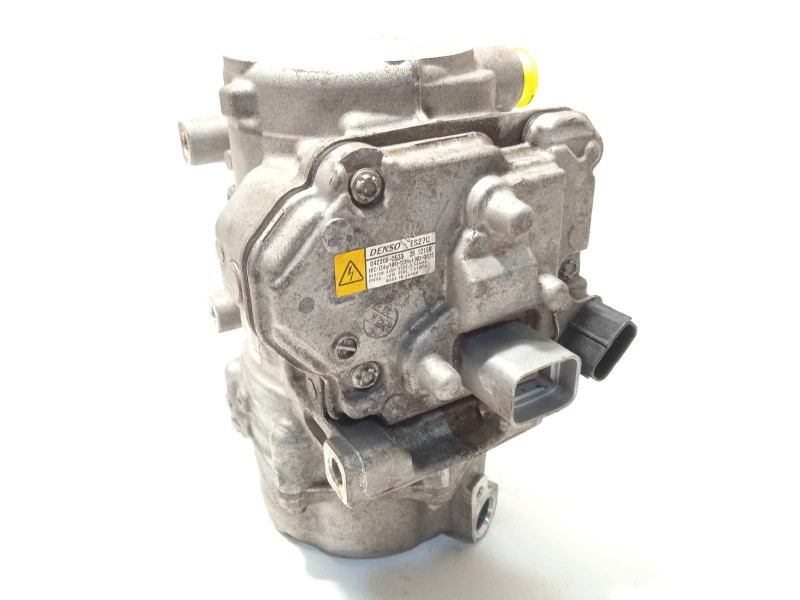 Recambio de compresor aire acondicionado para lexus nx 300h 4wd referencia OEM IAM 0422000533  