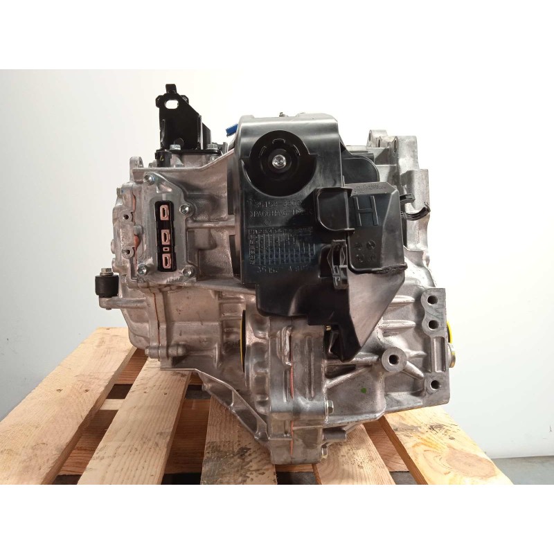 Recambio de caja cambios para lexus nx 300h 4wd referencia OEM IAM 3090048121  