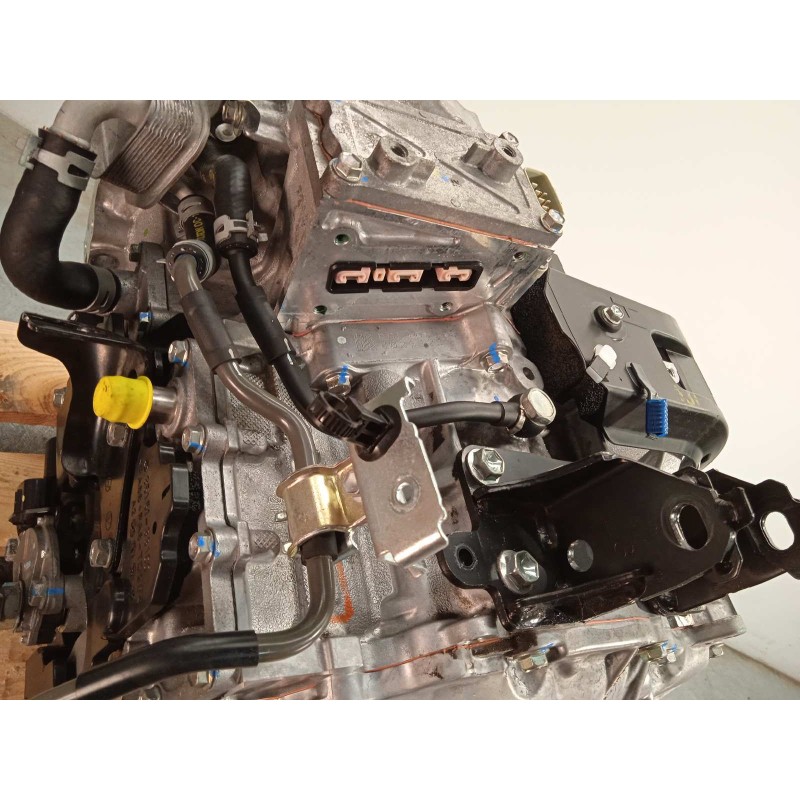 Recambio de caja cambios para lexus nx 300h 4wd referencia OEM IAM 3090048121  