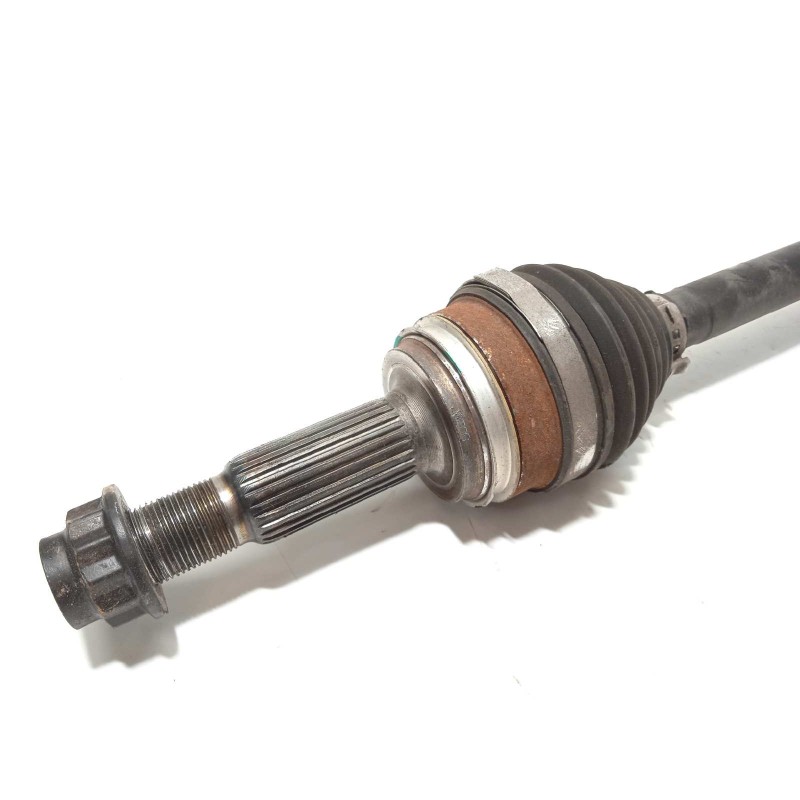 Recambio de transmision trasera derecha para lexus nx 300h 4wd referencia OEM IAM 4234048110  