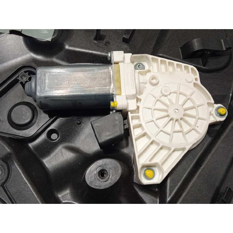 Recambio de elevalunas trasero derecho para mercedes-benz clase cla (w117) 1.5 cdi cat referencia OEM IAM A1177302600  A20782005