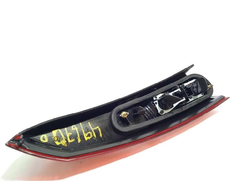 Recambio de piloto trasero derecho para volvo v70 familiar 2.4 diesel referencia OEM IAM 9154494  2DB00821702