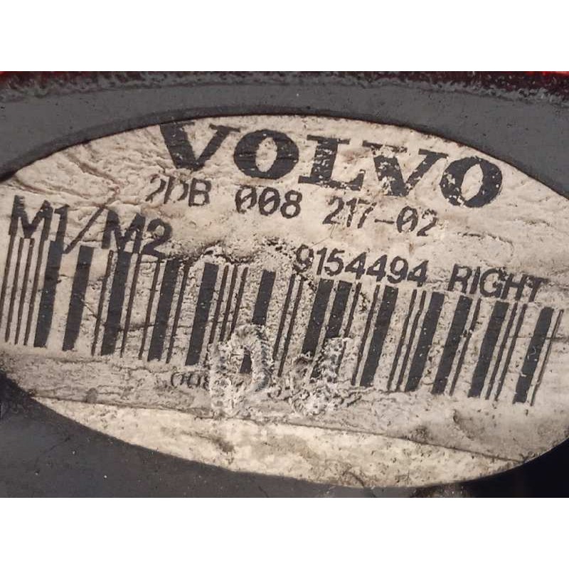 Recambio de piloto trasero derecho para volvo v70 familiar 2.4 diesel referencia OEM IAM 9154494  2DB00821702