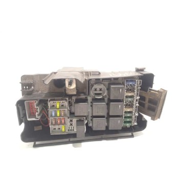 CAJA RELES / FUSIBLES 30728132 