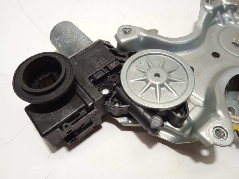 Recambio de elevalunas delantero derecho para lexus nx 300h 4wd referencia OEM IAM 8571078011  