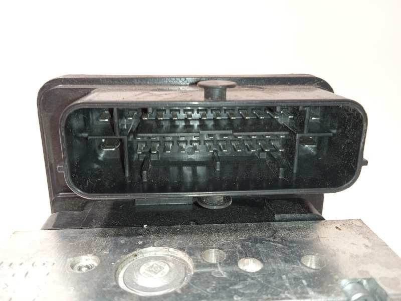 Recambio de abs para kia stonic (ybcuv) 1.2 cat referencia OEM IAM 58920H8260 BE6003V109 BH6013V105