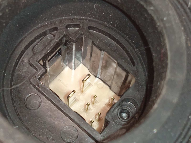 Recambio de elevalunas trasero derecho para lexus nx 300h 4wd referencia OEM IAM 8571078021  