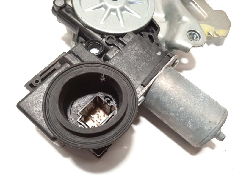 Recambio de elevalunas trasero izquierdo para lexus nx 300h 4wd referencia OEM IAM 8572078021  