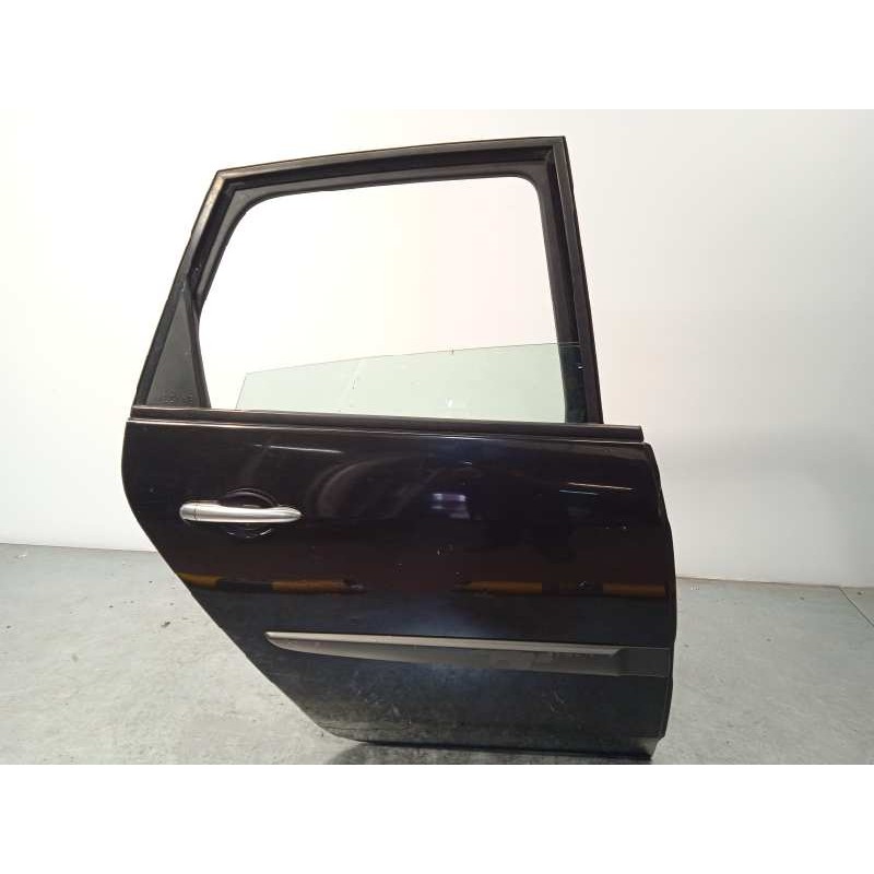 Recambio de puerta trasera derecha para renault scenic ii authentique referencia OEM IAM 7751475409  821005158R