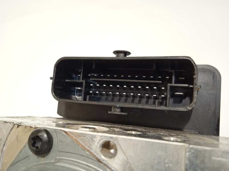 Recambio de abs para hyundai i20 tecno referencia OEM IAM 58920C8250 6158945200 C858920550