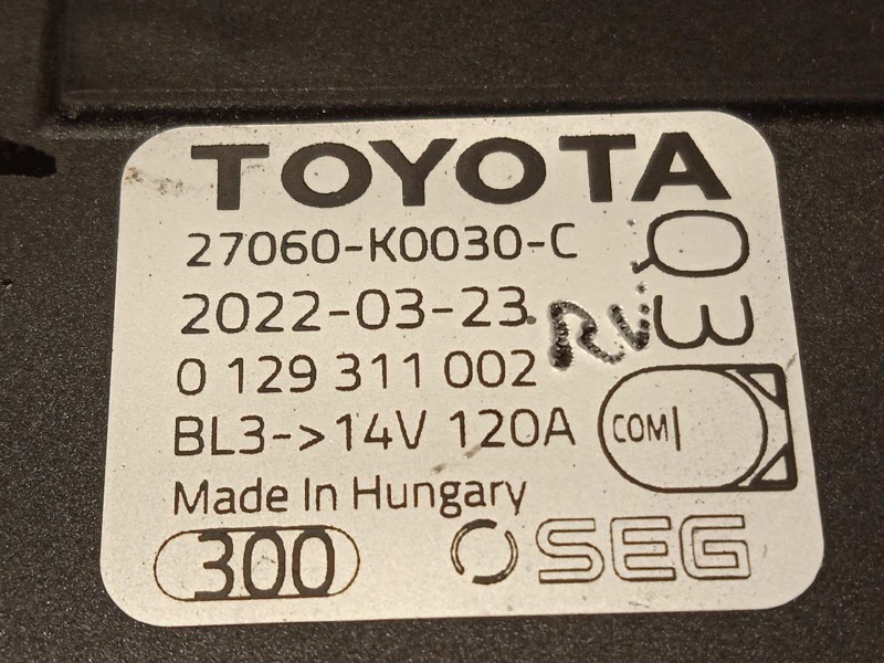 Recambio de alternador para toyota yaris (ksp211 1.5 referencia OEM IAM 27060K0030  