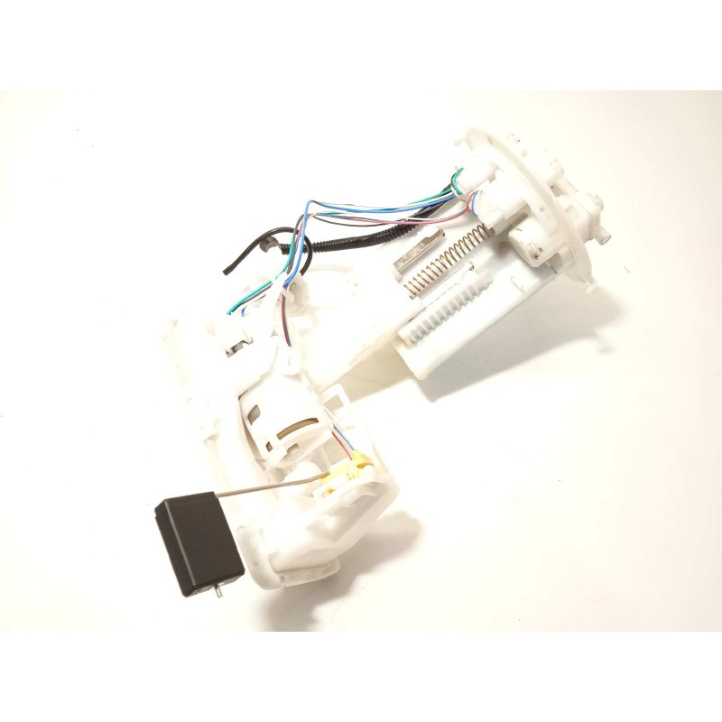 Recambio de bomba combustible para toyota yaris (ksp211 1.5 referencia OEM IAM 77020K0050  