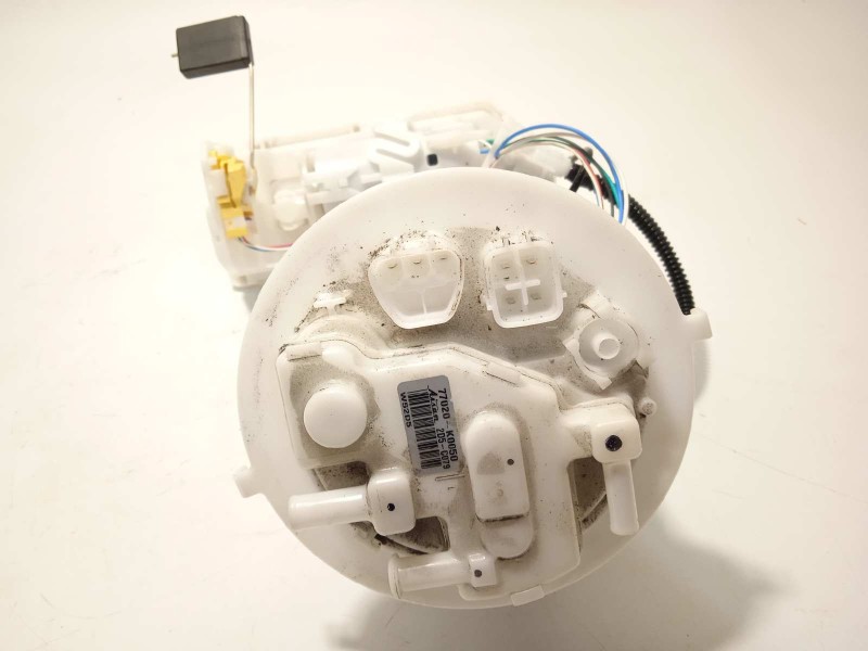 Recambio de bomba combustible para toyota yaris (ksp211 1.5 referencia OEM IAM 77020K0050  