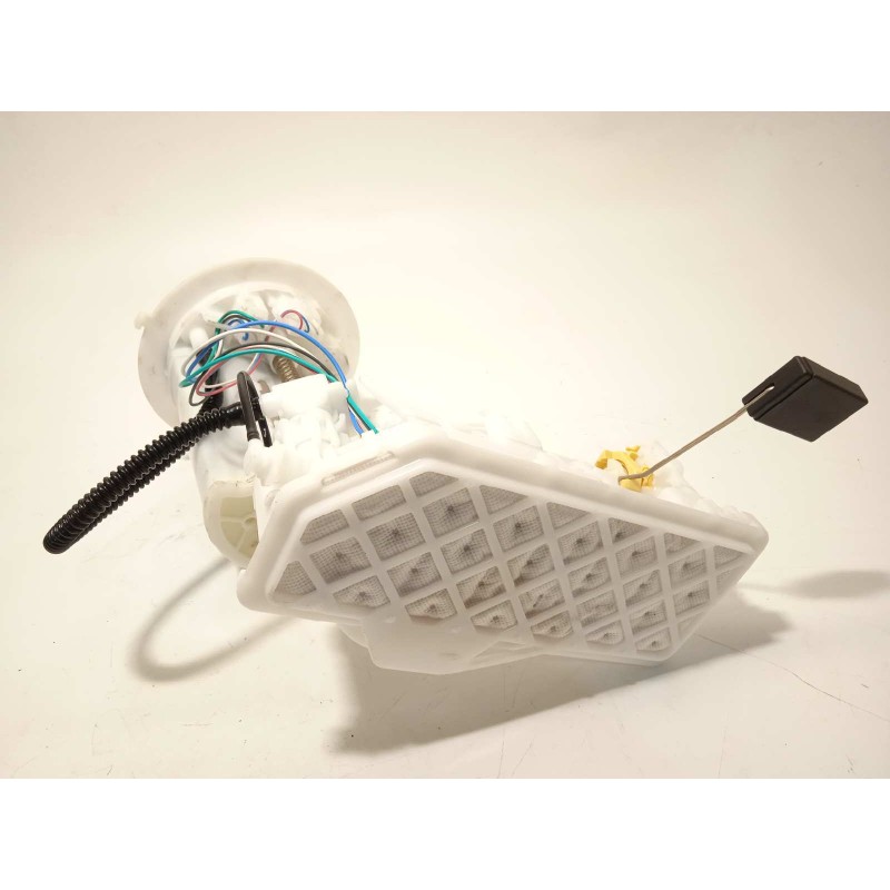 Recambio de bomba combustible para toyota yaris (ksp211 1.5 referencia OEM IAM 77020K0050  