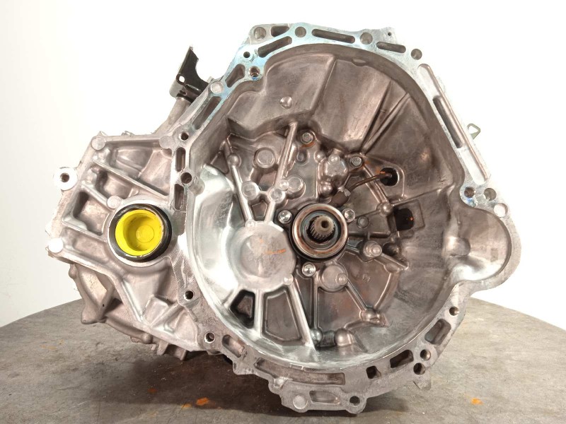 Recambio de caja cambios para toyota yaris (ksp211 1.5 referencia OEM IAM 30300K0010  