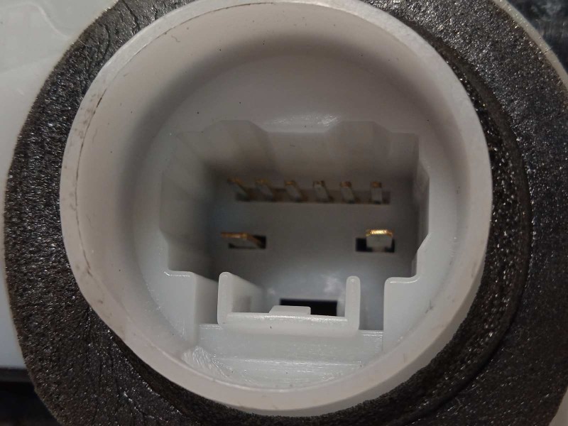 Recambio de cerradura puerta delantera izquierda para toyota yaris (ksp211 1.5 referencia OEM IAM 69040K0040  