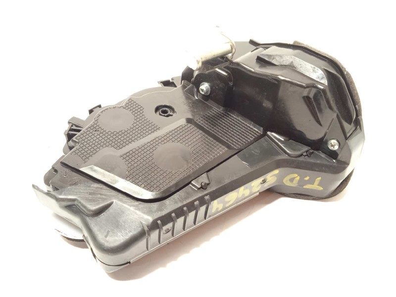 Recambio de cerradura puerta trasera derecha para toyota yaris (ksp211 1.5 referencia OEM IAM 69050K0040  