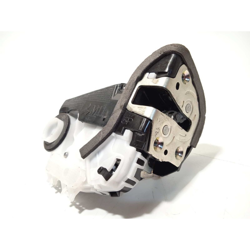 Recambio de cerradura puerta trasera derecha para toyota yaris (ksp211 1.5 referencia OEM IAM 69050K0040  
