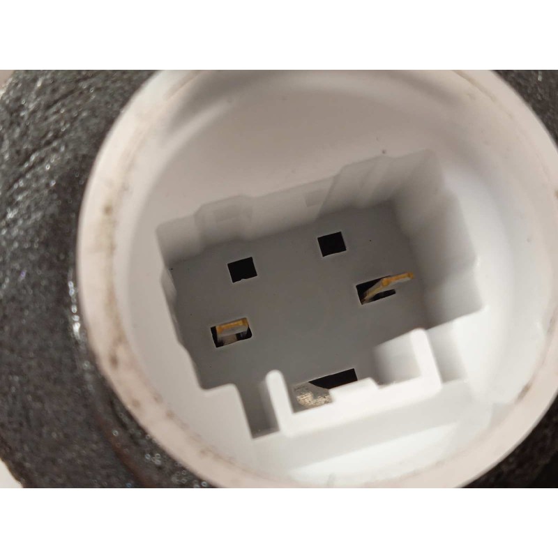 Recambio de cerradura puerta trasera izquierda para toyota yaris (ksp211 1.5 referencia OEM IAM 69060K0040  