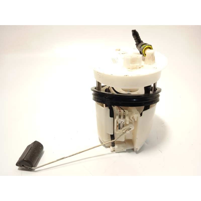 Recambio de bomba combustible para mazda 3 lim. () 2.0 cat referencia OEM IAM PE201335X  