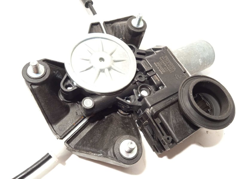 Recambio de elevalunas trasero izquierdo para toyota yaris (ksp211 1.5 referencia OEM IAM 85720K0010  0620206091