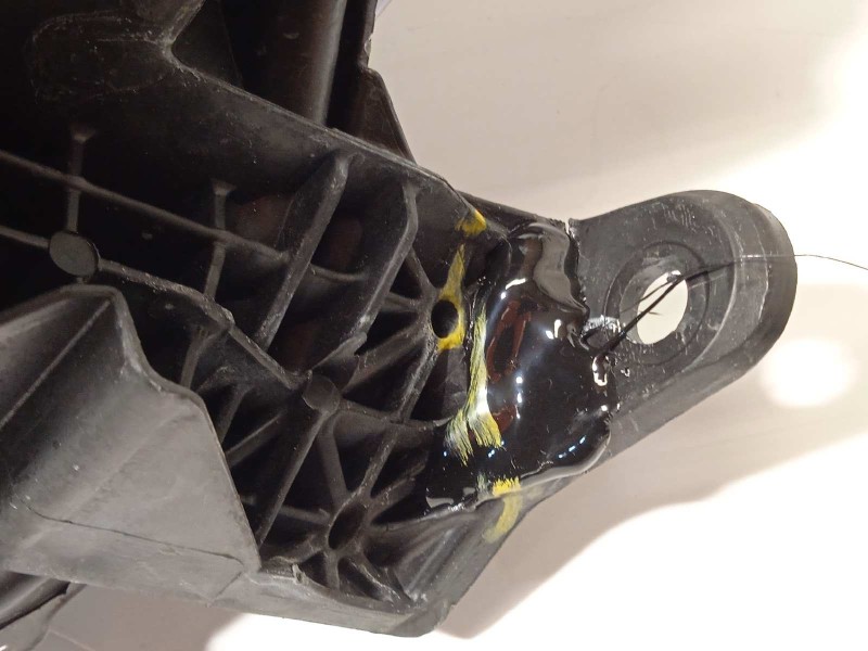 Recambio de faro derecho para toyota yaris (ksp211 1.5 referencia OEM IAM 81130K0060  