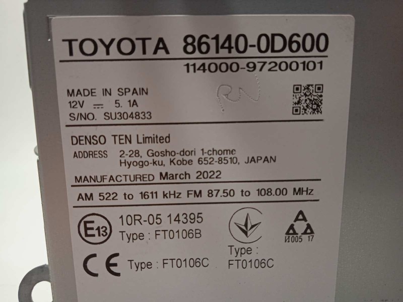 Recambio de pantalla multifuncion para toyota yaris (ksp211 1.5 referencia OEM IAM 861400D600  