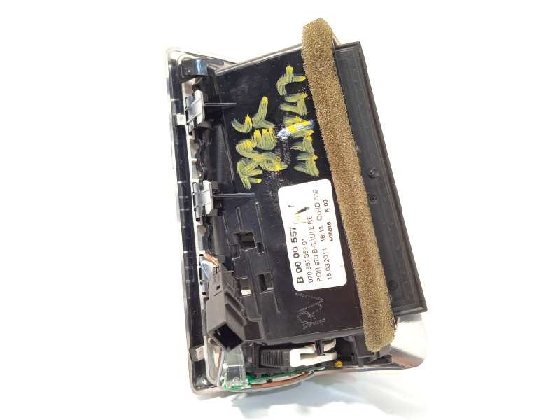 Recambio de aireador para porsche panamera 4 referencia OEM IAM 970555352  