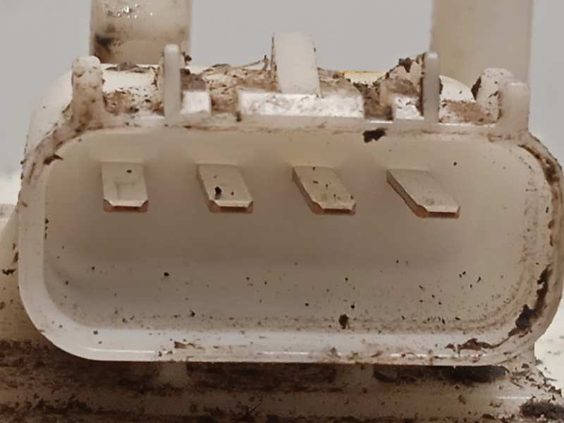 Recambio de bomba combustible para opel astra j lim. 1.3 16v cdti referencia OEM IAM 13577242  