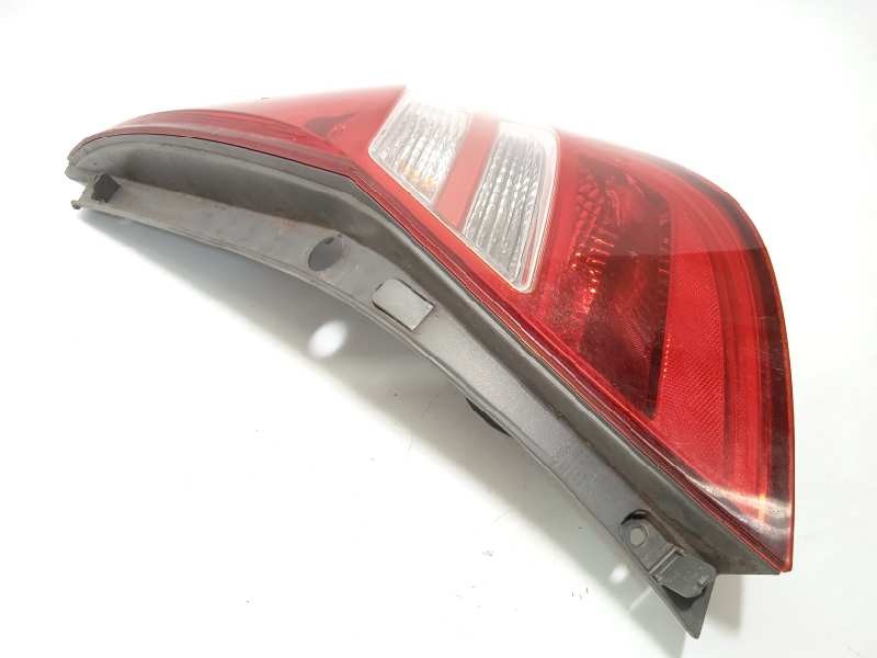 Recambio de piloto trasero derecho para hyundai i30 classic referencia OEM IAM 924022L0  924022L010