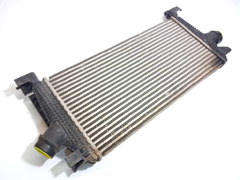 Recambio de intercooler para opel astra j lim. 1.3 16v cdti referencia OEM IAM 13267646  