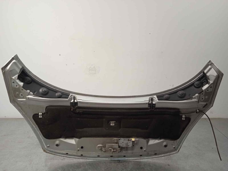 Recambio de capot para renault scenic iii 1.5 dci diesel referencia OEM IAM 651008842R  