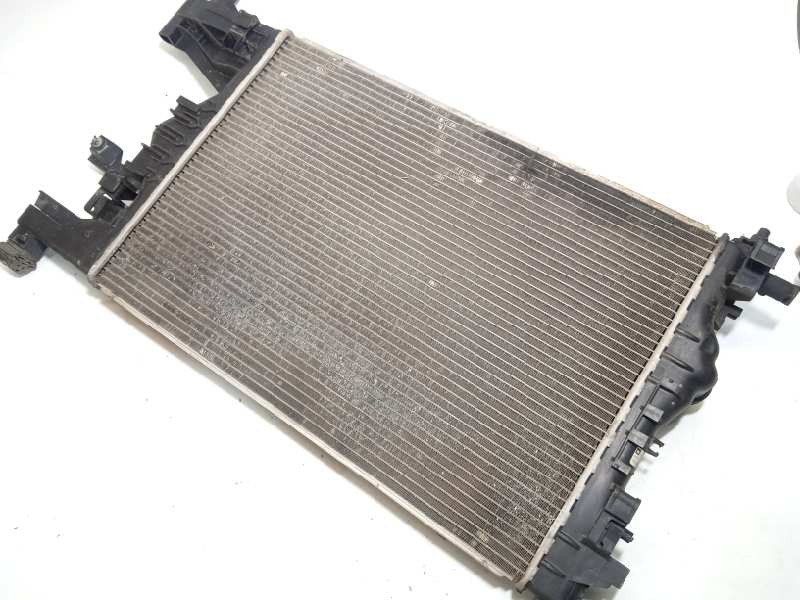 Recambio de radiador agua para opel astra j lim. 1.3 16v cdti referencia OEM IAM 13267655  