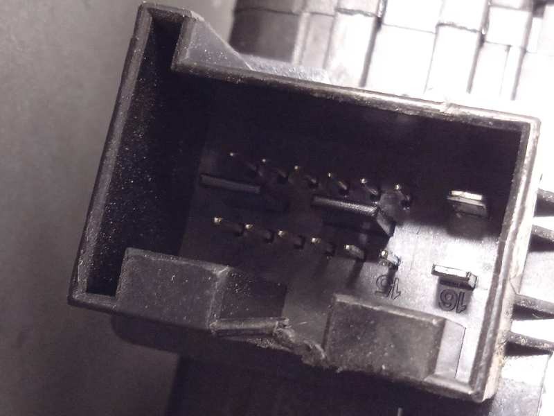 Recambio de elevalunas trasero derecho para skoda fabia combi (5j5) 1.9 tdi referencia OEM IAM 5J4839402F  6Q0959812D