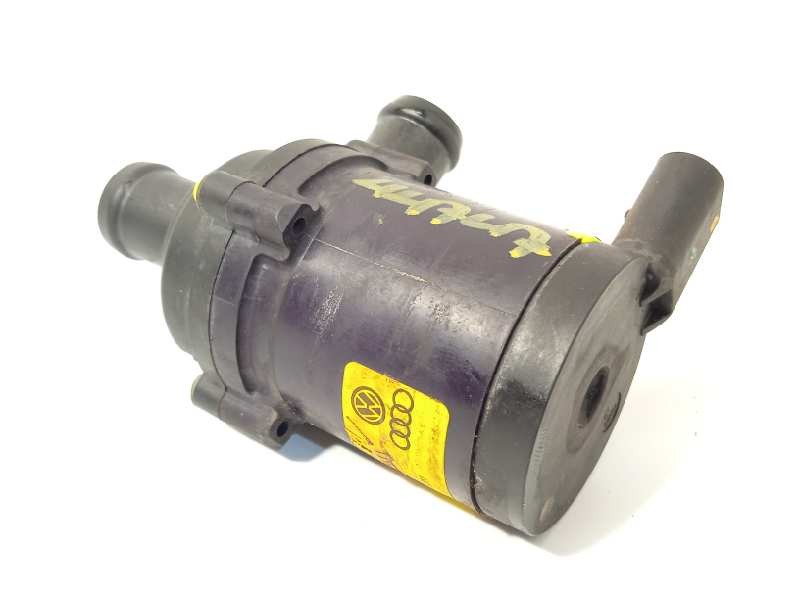 Recambio de bomba agua para porsche panamera 4 referencia OEM IAM 7L0965561L  