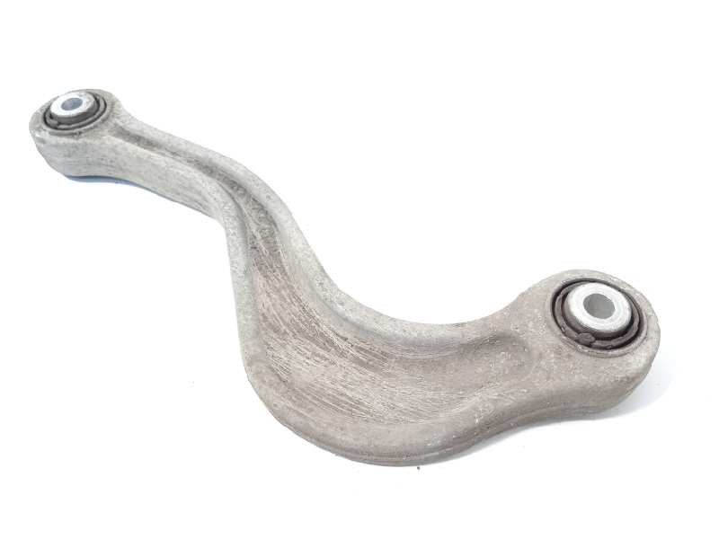 Recambio de brazo suspension inferior trasero central para porsche panamera 4 referencia OEM IAM 97033104700  