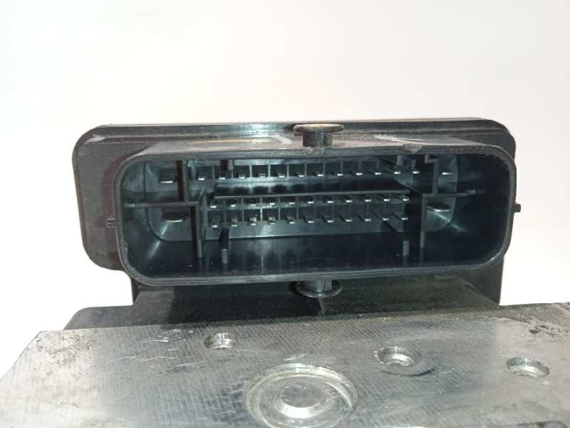 Recambio de abs para hyundai i30 (gd) tecno referencia OEM IAM 58920A6210 6158945200 A658920500
