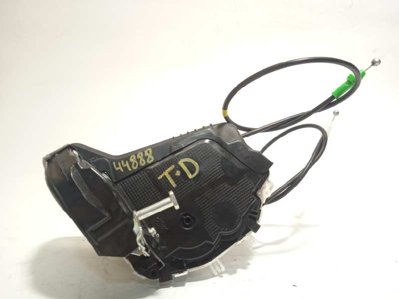 Recambio de cerradura puerta trasera derecha para toyota yaris 1.3 16v cat referencia OEM IAM 690500D310  