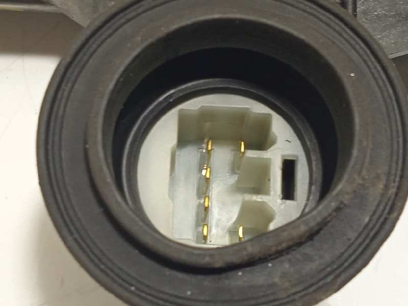 Recambio de elevalunas delantero derecho para toyota yaris 1.3 16v cat referencia OEM IAM 857100D100  