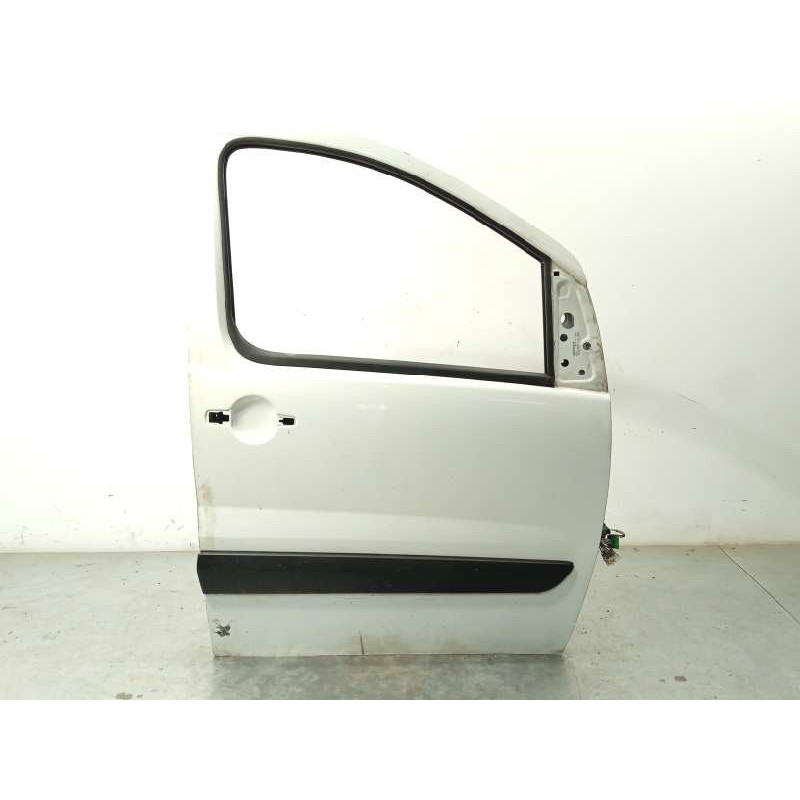 Recambio de puerta delantera derecha para citroën jumpy 2.0 hdi fap referencia OEM IAM 9004X7  