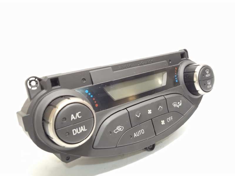 Recambio de mando climatizador para toyota yaris 1.3 16v cat referencia OEM IAM 559000D780  559000D780C1