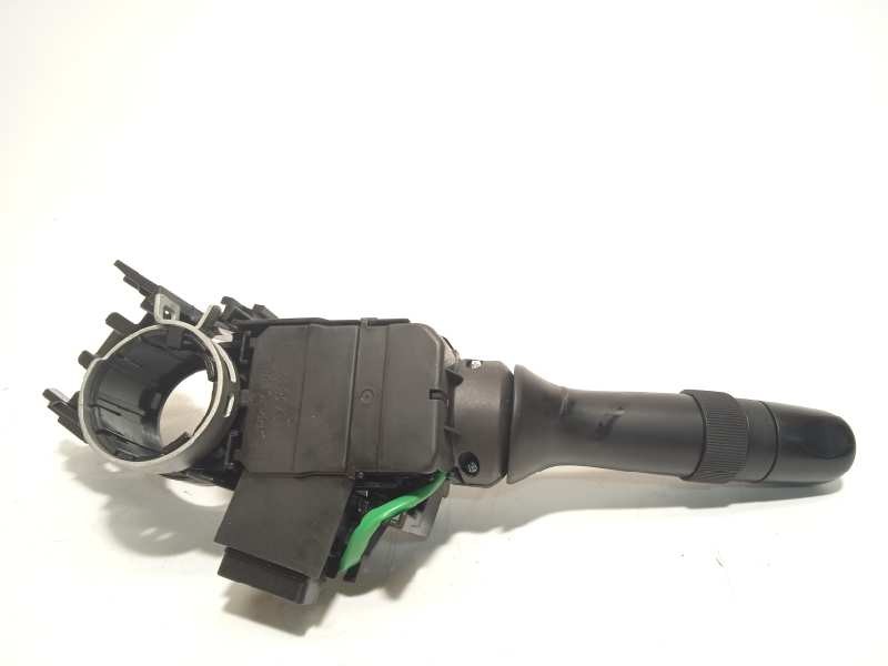 Recambio de mando luces para toyota yaris 1.3 16v cat referencia OEM IAM 841400D300  