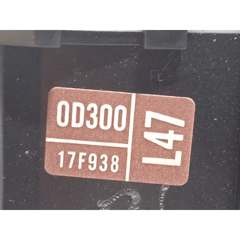 Recambio de mando luces para toyota yaris 1.3 16v cat referencia OEM IAM 841400D300  