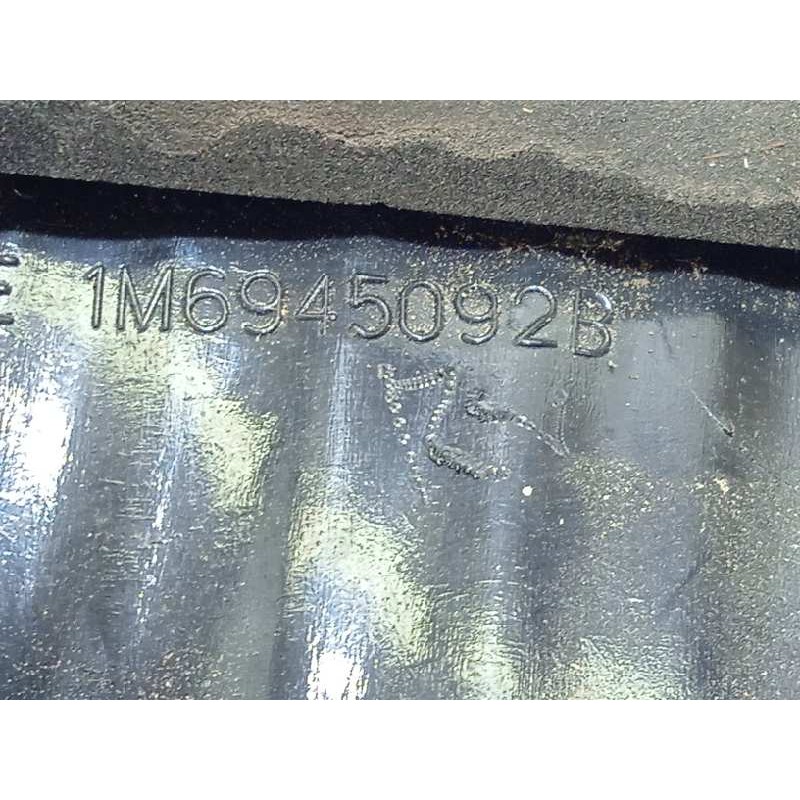 Recambio de piloto trasero derecho interior para seat leon (1m1) sport referencia OEM IAM 1M6945092B  1M694510801C