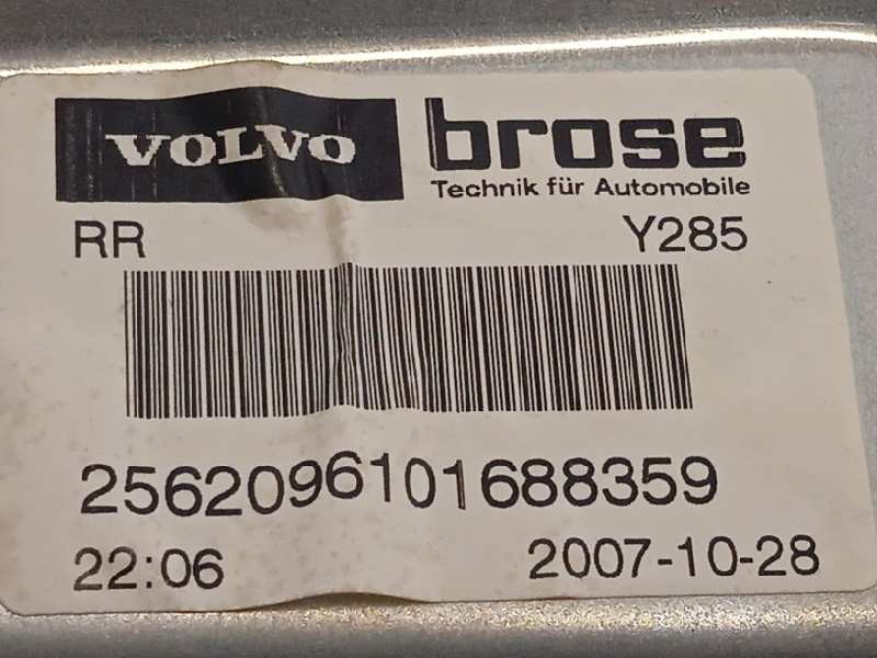 Recambio de elevalunas trasero derecho para volvo xc70 2.4 diesel cat referencia OEM IAM 983042102  970716101